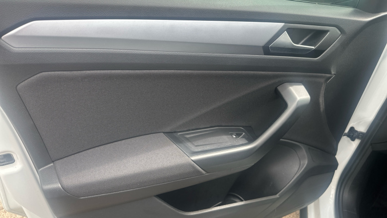 Volkswagen T-Roc 1.0 TSI Life 5dr Petrol Hatchback